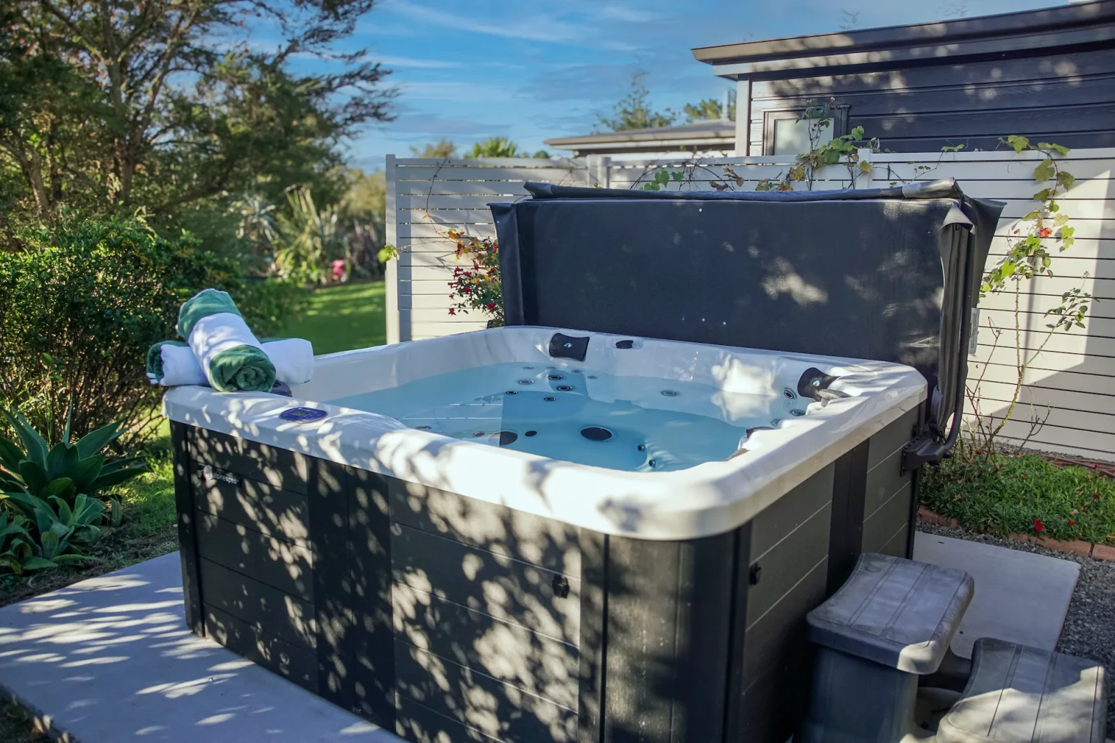 Luxury Stay - Parrot Nest 11