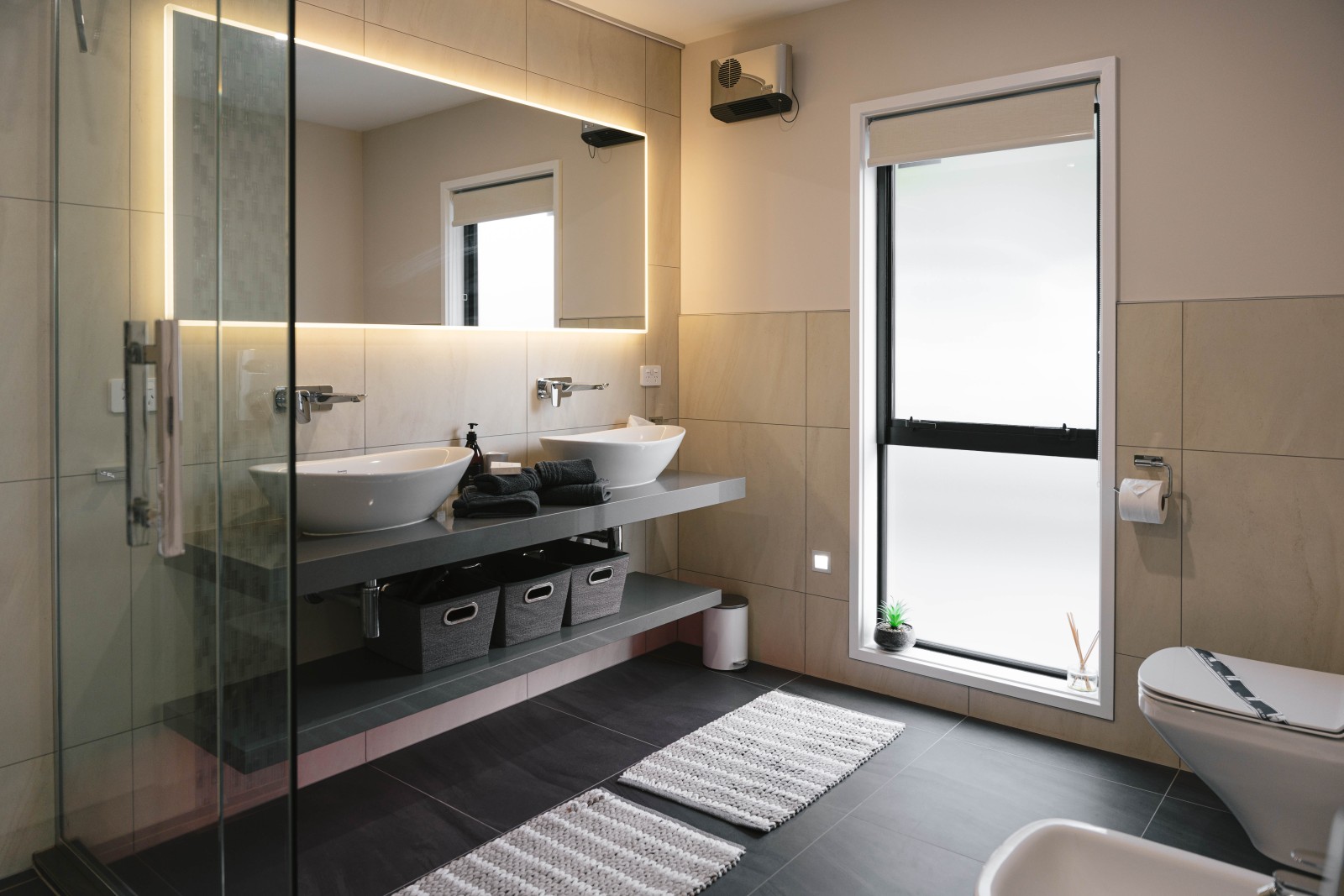 Luxury Stay - Parrot Nest