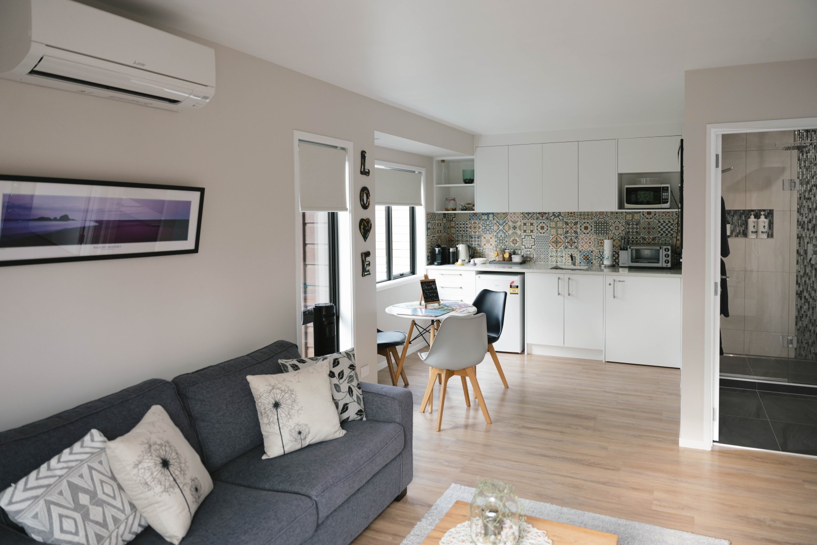 Luxury Stay - Parrot Nest 6